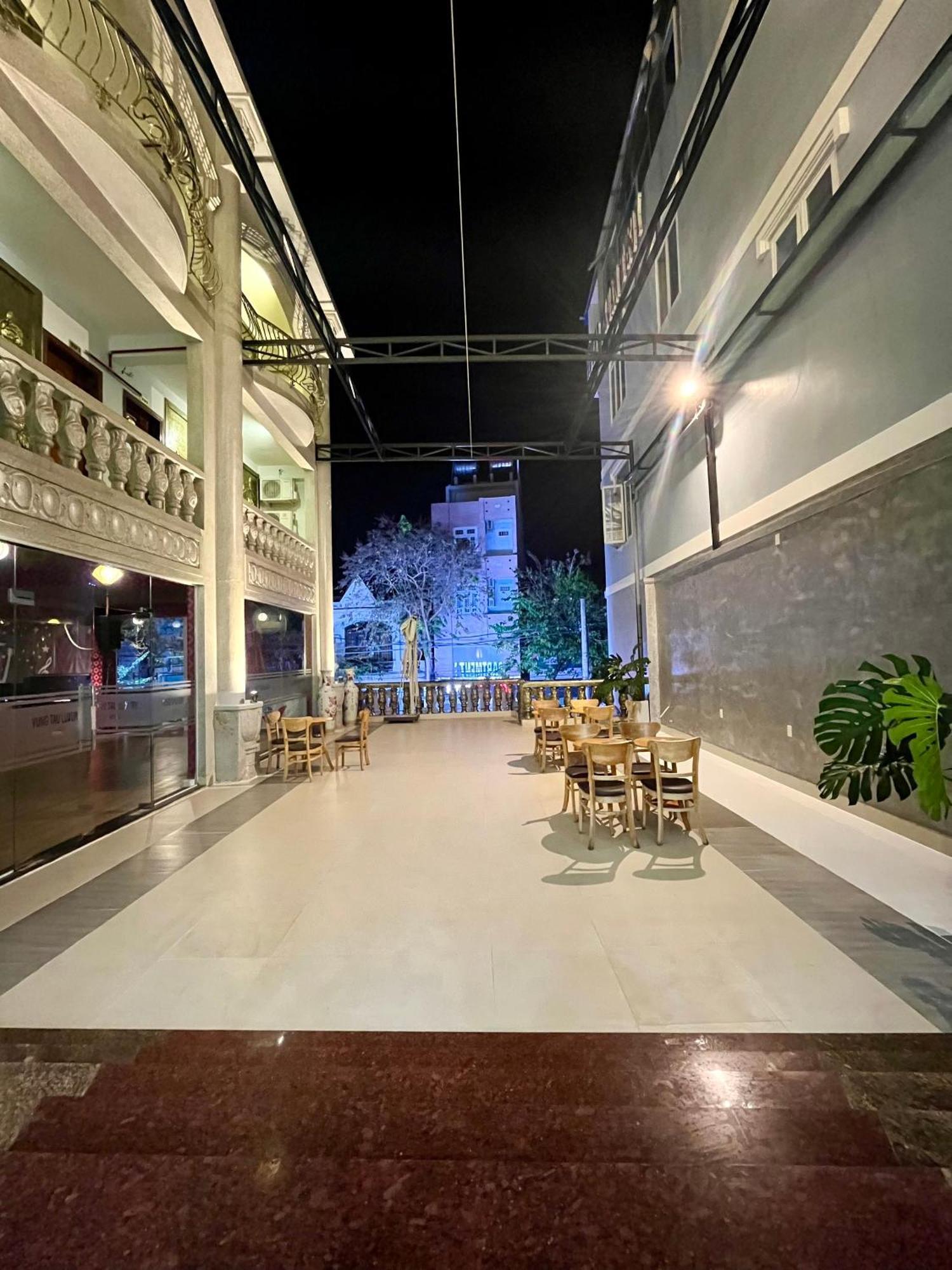 Vung Tau Luxury Hotel & Apartment Exteriör bild